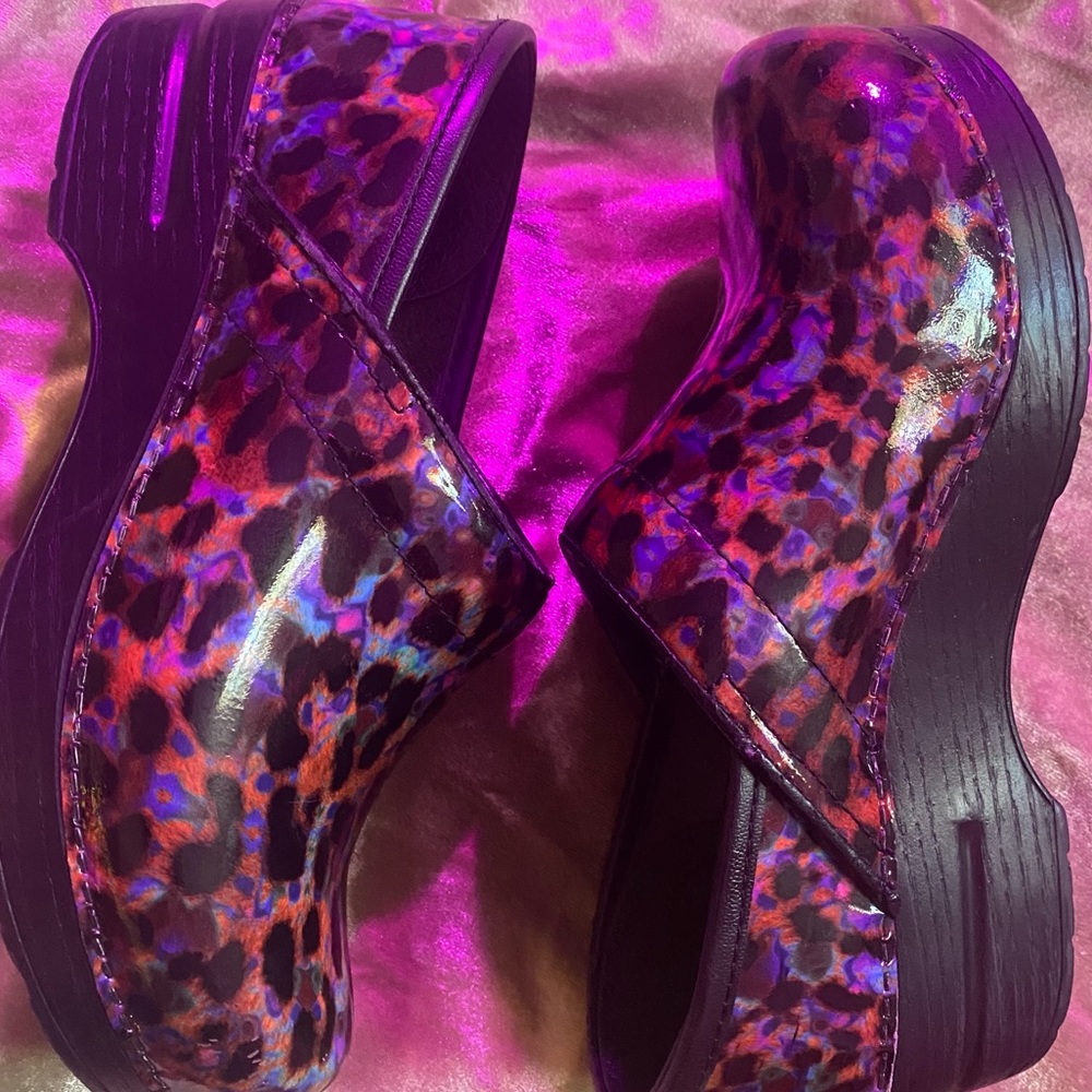 Dansko Cheetah Print Clogs Size 36